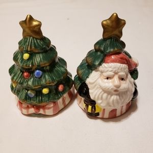 Christmas salt and pepper shakers